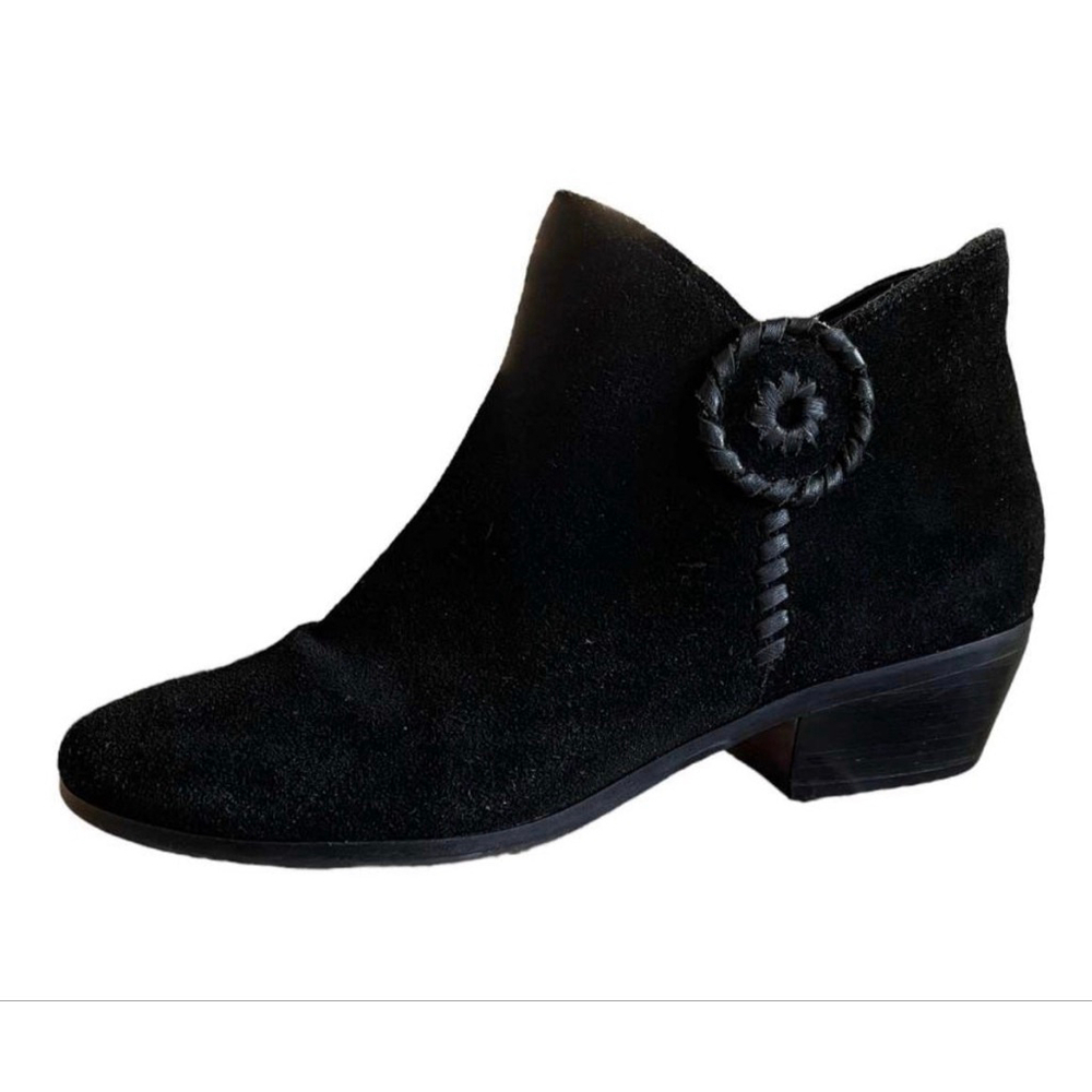 Jack Rogers Peyton black suede ankle boots size 8
